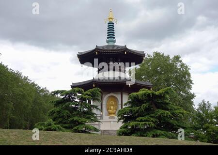 Peace Pagoda, Battersea Park, London, England, United Kingdom, Europe Stock Photo