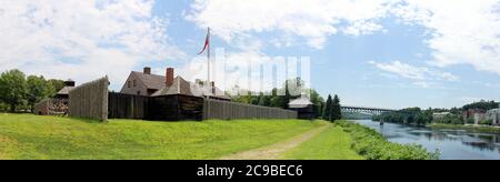 Fort Western, former British colonial outpost at the head of navigation on the Kennebec River, built in 1754 during the French and Indian War Stock Photo
