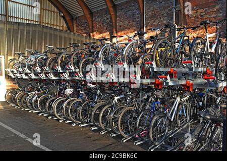 Double Deck cycle parking area at York Railway Station Stock Photo