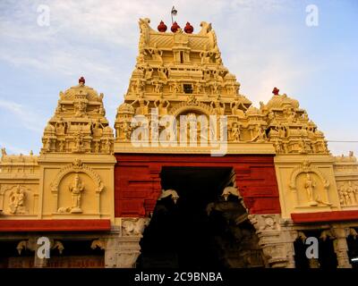 Tiruchendur Murugan temple, Tamil Nadu, is famed for its Dravidian-style Hindu temples. A land of cultural and religious heritage Stock Photo