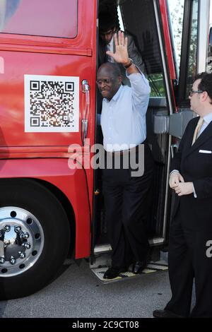 CORAL SPRINGS, FL - NOVEMBER 16: Republican Presidential candidate Herman Cain speaks during a campaign rally outside of Wings Plus on November 16, 2011 in Coral Springs, Florida. Cain was in South Florida on a campaign swing People: Herman Cain Credit: Storms Media Group/Alamy Live News Stock Photo