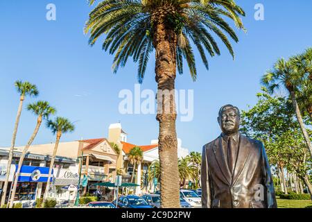 Sarasota Florida,St. Armands Key,John Ringling Boulevard,shopping shopper shoppers shop shops market markets marketplace buying selling,retail store s Stock Photo