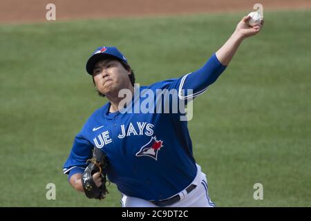 Toronto, Canada. 16th Apr 2022. Toronto Blue Jays starting pitcher Hyun Jin  Ryu (99) works against the Oakland Athletics during first inning MLB  baseball action in Toronto, Saturday, April 16, 2022. THE