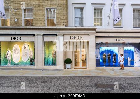 Dior bond shop street opening hours