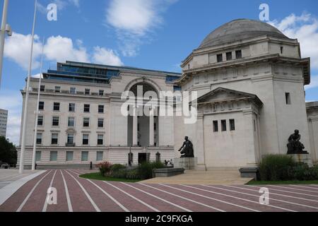 Hall Of Memory With Baskerville House In the Background Birmingham City Centre Birmingham England UK Stock Photo