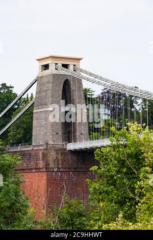 Isambard Kingdom Brunel Clifton Suspension Bridge, Leigh tower, over the Avon Gorge, seen from the Lectern, between Clifton and Leigh Woods in North S Stock Photo