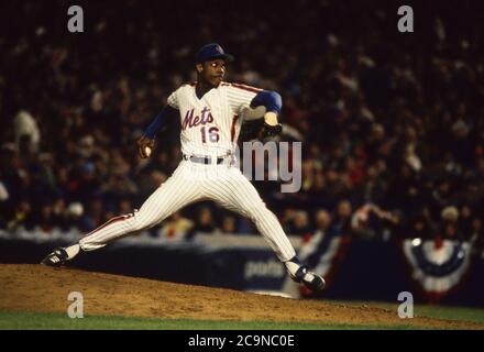 New York Mets Dwight “Doc” Gooden, left, and Montreal Expos Tim “Rock”  Raines talk at Municipal Stadium in West Palm Beach, Florida, Thursday,  March 31, 1988. Both have told their respective clubs