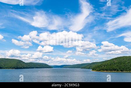 The Allegheny Reservoir in Warren County, Pennsylvania, USA on a sunny summer day. The reservoir leads into Kizua Dam which the Allegheny river flows Stock Photo