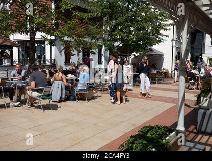 Sevenoaks,Kent,4th August 2020,People dining Alfresco in Sevenoaks, Kent.  The forecast is for 20C sunny with a gentle breeze and is to get hotter as the week continues with temperatures expected of 32C or more on Friday.Credit: Keith Larby/Alamy Live News Stock Photo