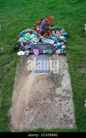 Sambo's Grave is the burial site of a dark-skinned cabin boy or slave ...