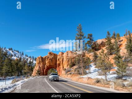 Red Canyon Arch on Highway 12 scenic byway, near Bryce, Utah, USA Stock Photo