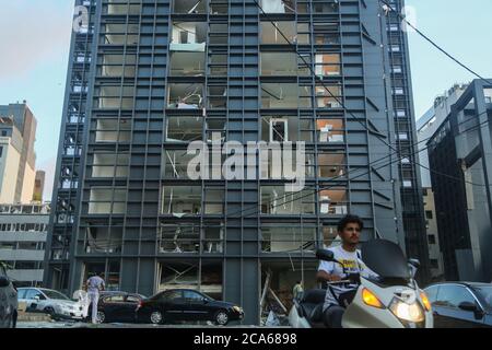 Beirut, Lebanon. 04th Aug, 2020. The facade of a building is seen shattered following a massive explosion in Beirut's port. Credit: Marwan Naamani/dpa/Alamy Live News Stock Photo