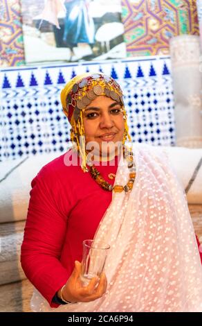 Moroccan rug Coop is run by a Berber family in Tinerhir Stock Photo