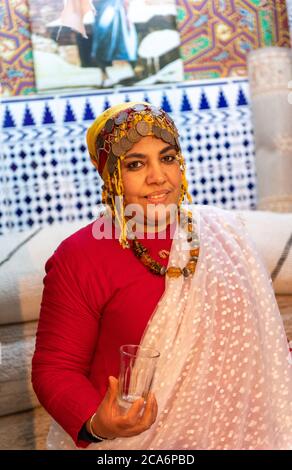 Moroccan rug Coop is run by a Berber family in Tinerhir Stock Photo