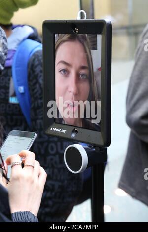 Sydney, Australia. 25 September 2015. Lindsay Handmer (representing mysparetech.com) is the first person to have pre-ordered and purchased the new iPh Stock Photo