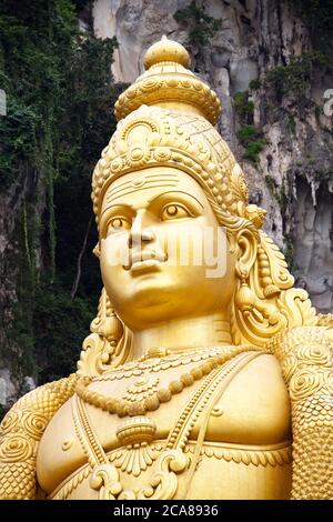 Detail close up of Murugan Statue (Tugu Dewa Murugga) in Batu Caves ...