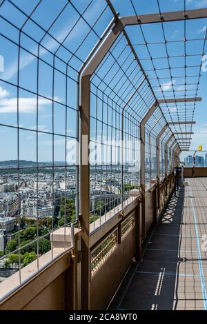 Paris, France. Monday 20 July 2020. Views of and from the viewing deck of the Eiffel Tower, unsually empty of tourists. Stock Photo