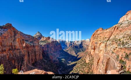 View looking down Zion Canyon from Canyon Overlook, Zion National Park, Utah, USA Stock Photo