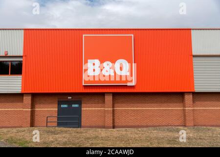 London, UK. 4th Aug, 2020. A DIY store B&Q logo at a branch in London. Credit: Dave Rushen/SOPA Images/ZUMA Wire/Alamy Live News Stock Photo