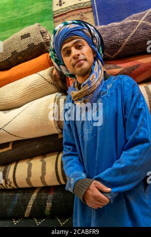 Moroccan rug Coop is run by a Berber family in Tinerhir Stock Photo