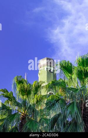 Brightly coloured green mosque in the historic neighborhood of Bo-Kaap, Cape Town, South Africa Stock Photo