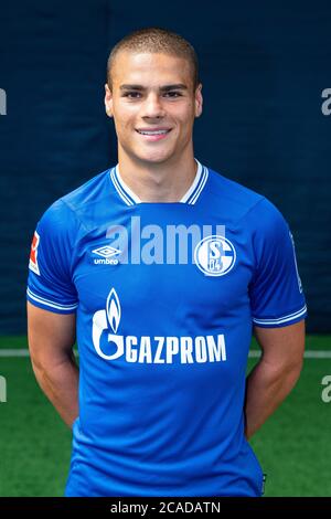 Gelsenkirchen, Germany. 06th Aug, 2020. Football, Bundesliga: FC Schalke 04 - Photo session, the official photo session of the Schalker licensed team (portraits) for the 2020/2021 season Schalkes Can Bozdogan. Credit: Guido Kirchner/dpa/Alamy Live News Stock Photo