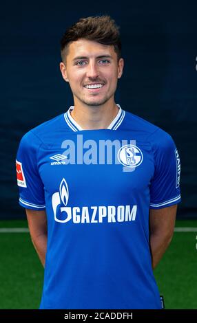 Gelsenkirchen, Germany. 06th Aug, 2020. Football, Bundesliga: FC Schalke 04 - Photo session, the official photo session of the Schalker licensed team (portraits) for the 2020/2021 season: Schalkes Alessandro Schöpf. Credit: Guido Kirchner/dpa/Alamy Live News Stock Photo