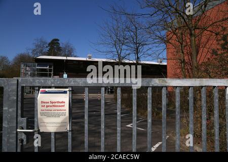 closed sportspark, schools and playgrounds due to the Corona crisis.