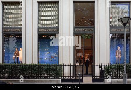 Luxury Boutique of Louis Vuitton at Montaigne avenue in Paris, France. View  of wonderful showcase Stock Photo - Alamy