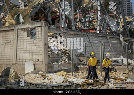 Beirut, Lebanon. 07th Aug, 2020. German civil defence members inspect rubble at the site of the massive explosion inside Beirut port, as several defence workers from foreign countries joined their Lebanese colleagues in search for victims of the massive explosion at Beirut port on Tuesday. Credit: Marwan Naamani/dpa/Alamy Live News Stock Photo