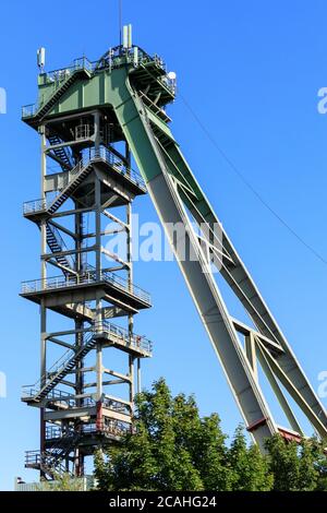 Zeche Hansa, shaft tower (Förderturm) of a former coal mining pit, Dortmund, North Rhine-Westphalia, Germany Stock Photo