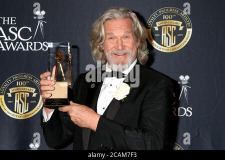 LOS ANGELES - FEB 9:  Jeff Bridges at the 33rd Annual American Society Of Cinematographers Awards at the Dolby Ballroom on February 9, 2019 in Los Angeles, CA Stock Photo