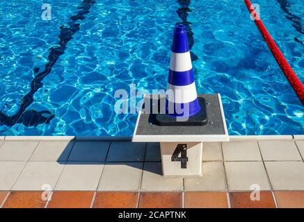 Essen, Ruhr Area, North Rhine-Westphalia, Germany - open-air swimming summer in the Grugabad on the hottest weekend of the year in times of the corona Stock Photo