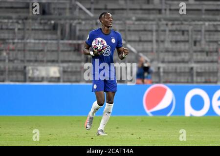 Munich, Germany. 08th Aug, 2020. Football: Champions League, knockout rounds, round of 16, second leg: FC Bayern Munich - FC Chelsea at the Allianz Arena. Chelsea's Tammy Abraham cheers after his goal for the 2:1. Credit: Sven Hoppe/dpa/Alamy Live News Stock Photo