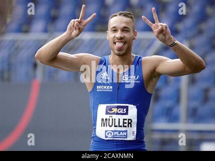 Brunswick, Germany. 09th Aug, 2020. Athletics, DM, German championship, Eintracht stadium: 200m men final. Winner Steven Müller. Credit: Michael Kappeler/dpa/Alamy Live News Stock Photo