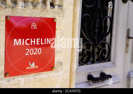Bordeaux , Aquitaine / France - 08 04 2020 : Michelin restaurant logo sign and logo of guides books published for good place with food at moderate pri Stock Photo