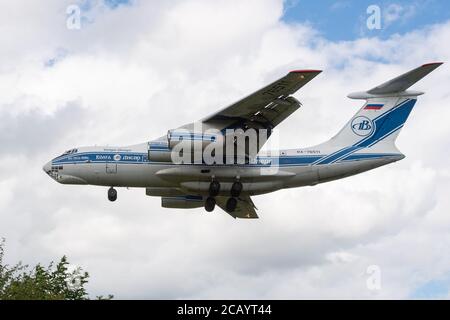 A general view of Volga-Dnepr Airlines Ilyushin Il-76TD-90VD RA-76511 on its final approach into at East Midlands Airport. Sunday 26 July 2020. (Credit: Jon Hobley | MI News) Stock Photo