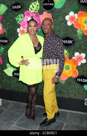LOS ANGELES - MAY 20:  Vivica A Fox, Montel Williams at the Lifetime TV Summer Luau at the W Hotel on May 20, 2019 in Westwood, CA Stock Photo