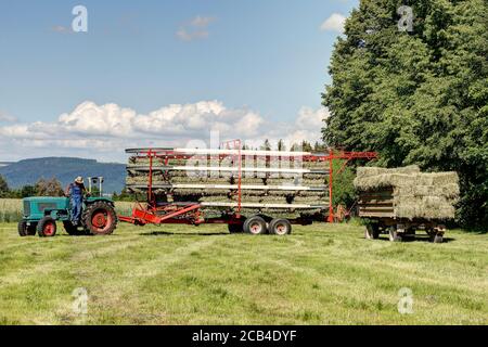 Trossingen, June 25, 2020. Bio Bauer drove with his old tractor and bale collector Kemper BE 125. Stock Photo