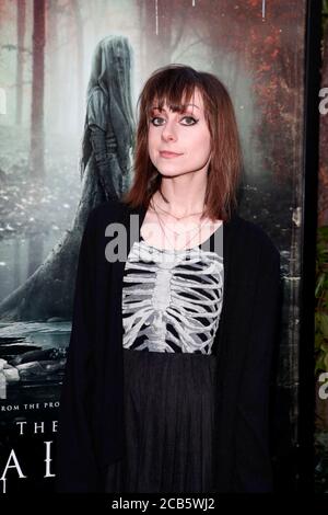 LOS ANGELES - APR 15: Allisyn Ashley Arm, Dylan Riley Snyder at the