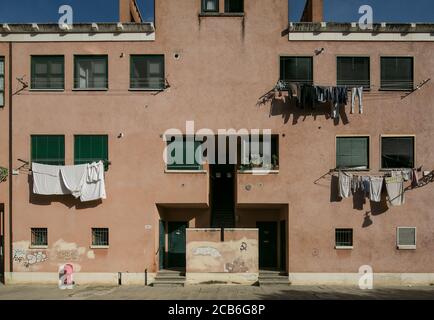 Venedig, Cannaregio-Häuser, postmoderne Wohnsiedlung, 1981 von Vittorio ...