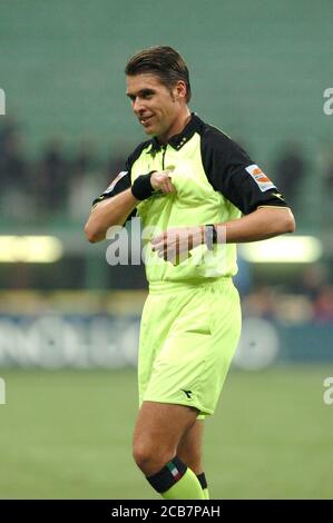 Milan  Italy  23 April 2004, 'G.MEAZZA SAN SIRO ' Stadium, Football championship Seria A 2004/2005,  AC Milan - PC Parma : Roberto Rosetti ,Italian soccer referee, during the match Stock Photo