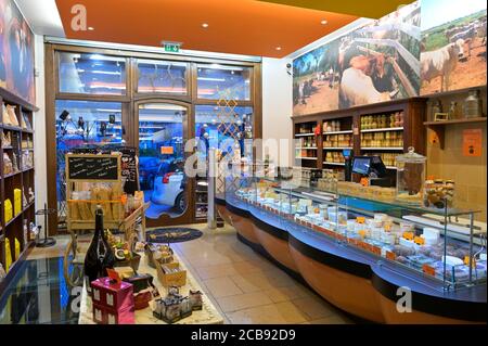 The upscale Alain Hess cheesemonger store, Beaune FR Stock Photo