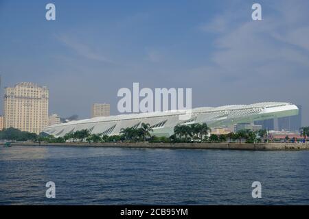 Brazil Rio de Janeiro - Science museum - Museu do Amanha view from seaside Stock Photo