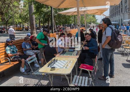 Chess players in the Plaza de Armas in Santiago, Chile Stock Photo