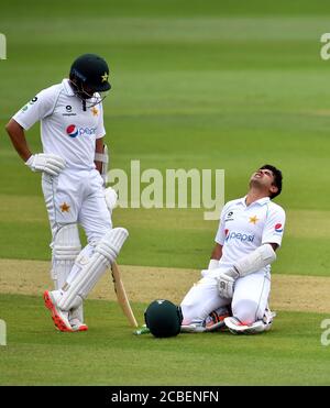 Pakistan's Abid Ali reacts after being hit by a ball as he bats during day one of the Second Test match at the Ageas Bowl, Southampton. Stock Photo