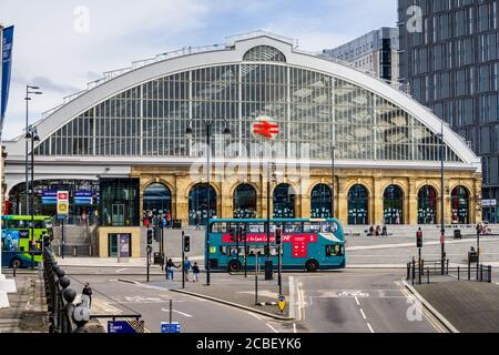 Liverpool Lime Street Station, opened 1836, worlds oldest operating Grand Terminus station architects John Cunningham, Arthur Holme & John Foster Jr. Stock Photo