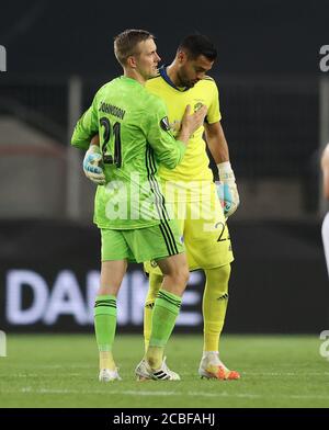 Manchester United Goalkeeper Sergio Romero Celebrates With The Uefa Europa League Trophy After The Final Whistle Stock Photo Alamy
