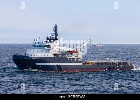 NORTH SEA UK SECTOR - 2015 MAY 11. Norwegian anchor handler vessel Olympic Pegasus at work offshore Stock Photo