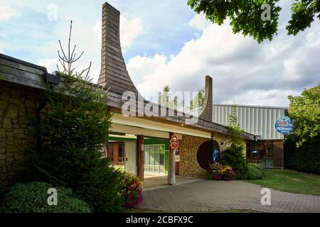 Entrance to Gulliver’s Adventure Village at Willen Lake, Milton Keynes Stock Photo